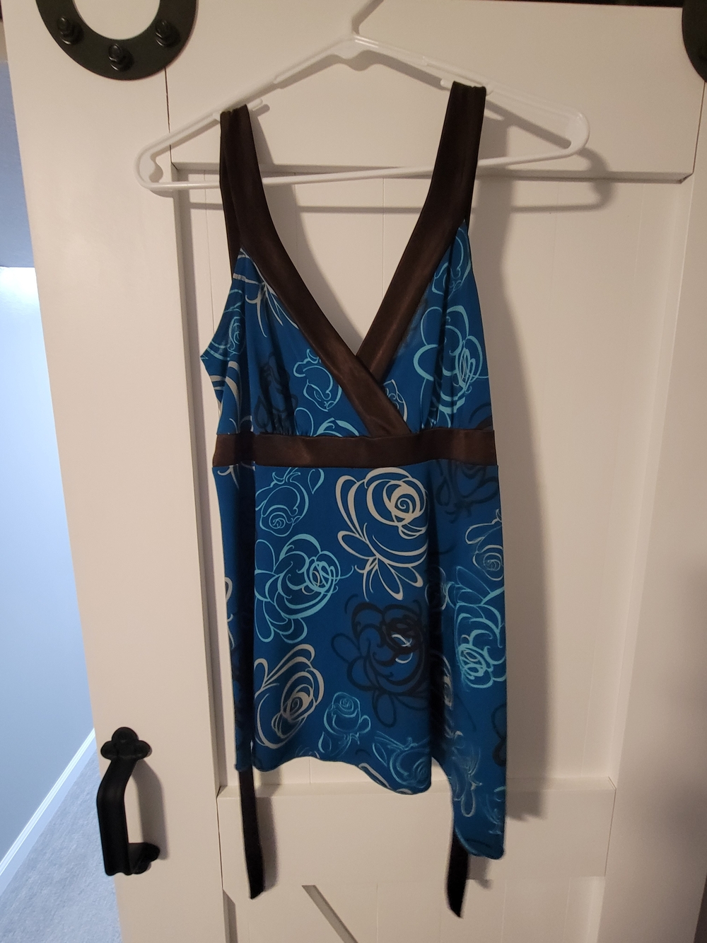 Maurices Blue Floral V-Neck Camisole with Brown Trim